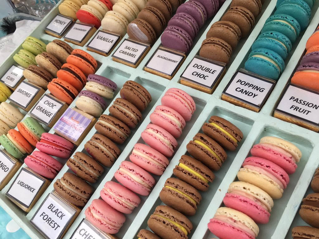 An ideal gift for #MothersDay our homemade macarons are available <a href="/_makersmarket/">Makers Market</a> #Sandbach on Sat 10th March 10-3pm on the cobbles Available in gift 🎁 to take away