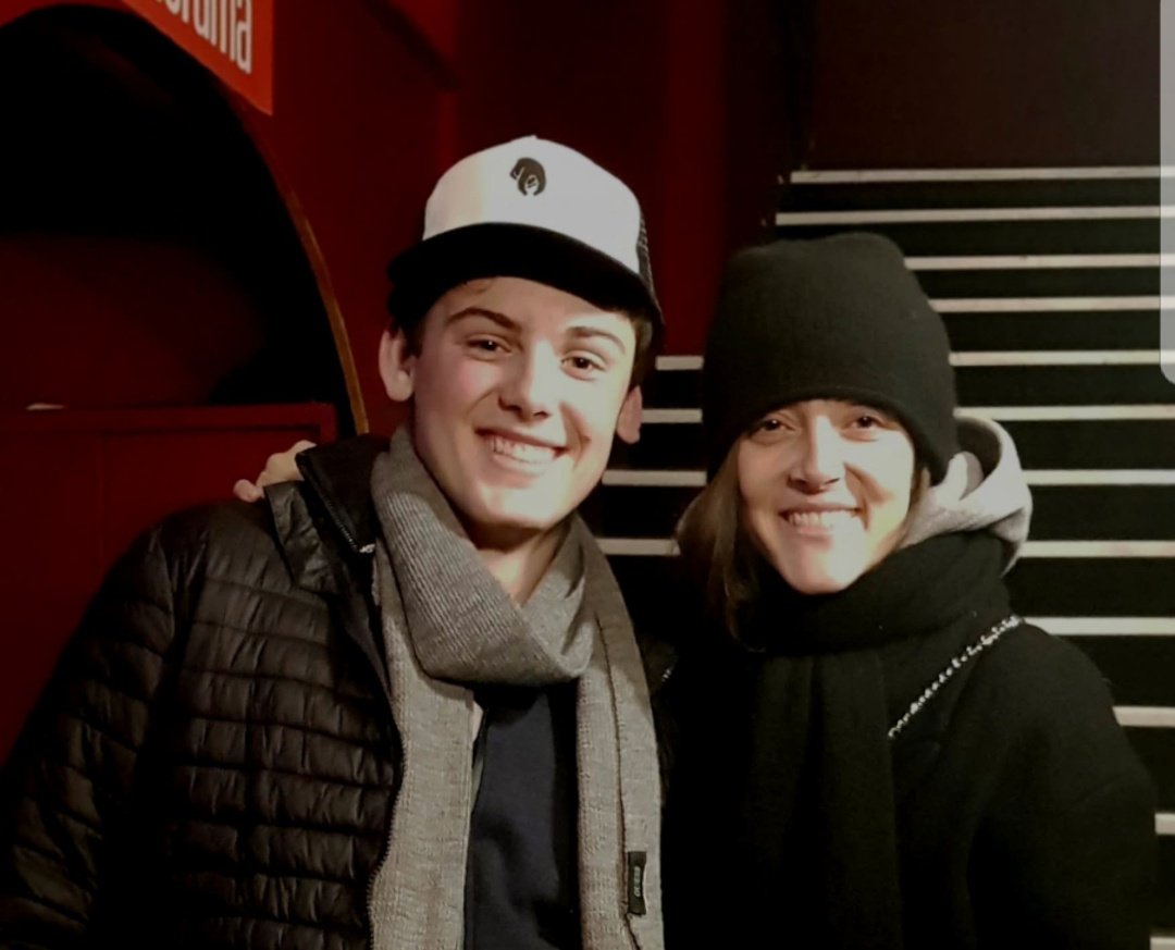 a27_lda's tweet photo. Gros BRAVO et gros MERCI à @CAMILELLOUCHE pour hier soir ! Que du rire et que du kiff !! #noPDC https://t.co/UKCd2BheJ3