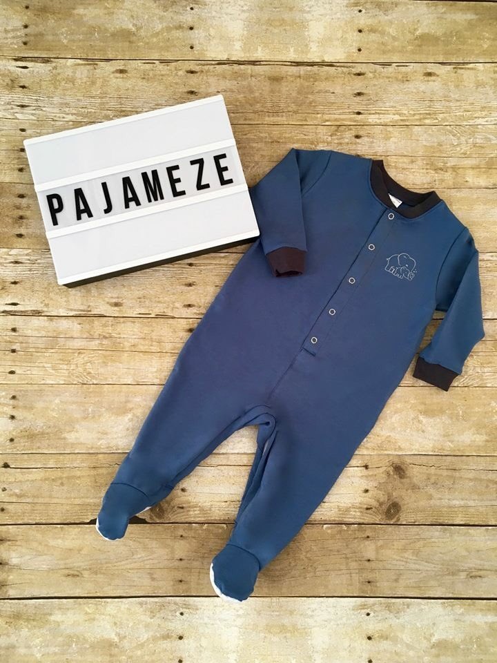Pajameze's tweet photo. Zippered inseam for quick and easy diaper changes. Ultra soft rayon from bamboo fabric. No slip grips on all sizes 9 months and up. Thoughtful design and carefully sourced materials. Ethically made in Canada. https://t.co/hf7ldnWfaH https://t.co/FEvjt0kwgV