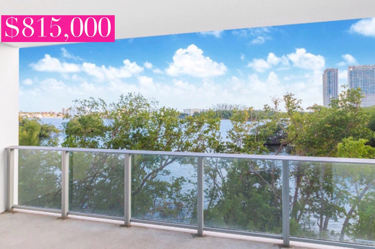 myfbhomes's tweet photo. ✨✨ Tuesday Highlight: Unit 204 is designer ready and available for immediate occupancy at the Reserve at Marina Palms. Currently listed at $815,000, the residence features 2 bedrooms plus den and 3 bathrooms. This is an amazing deal at a gorgeous property on the water! Call me! https://t.co/AVXVjSpWSj