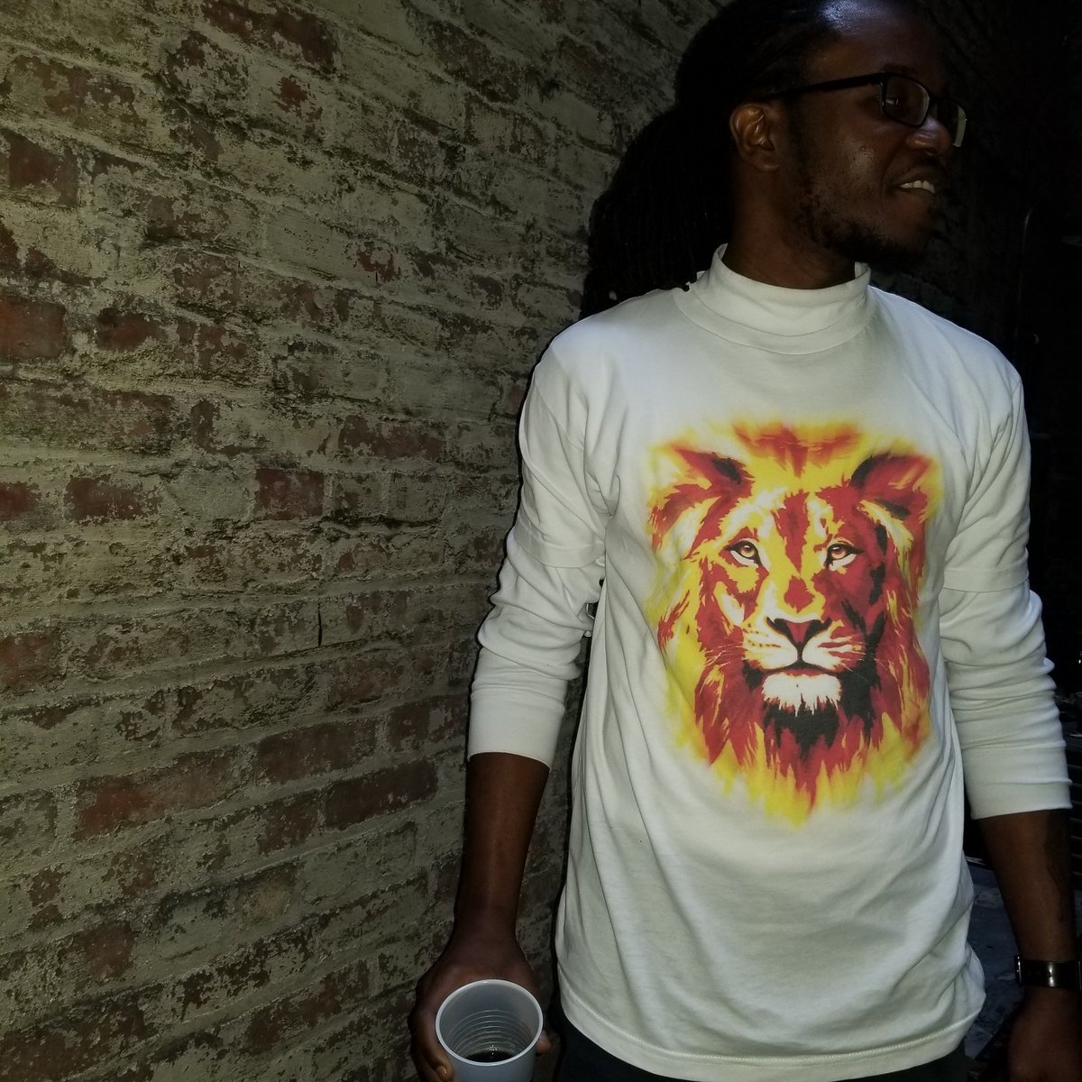RelativesC's tweet image. In the jungle.... 

Fiyah Lion available

Check the link in the header

#Relativesclothing 
#itsallrelative
