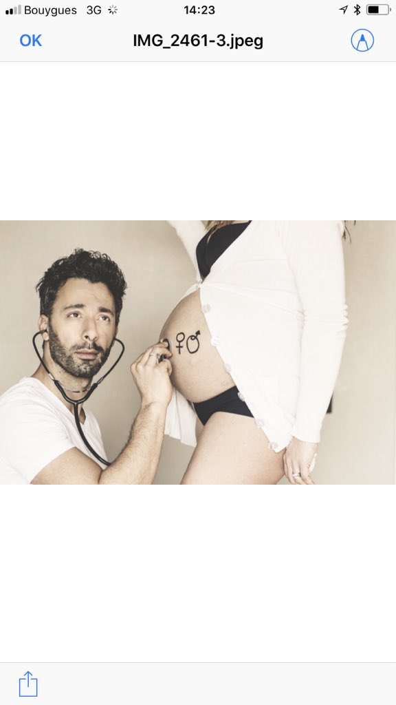 LMilotOfficiel's tweet photo. On a craqué, on a ouvert l’enveloppe 😬 on connaît le sexe ! 🎉🎉🎉🎉
Je peux vous dire qu’on est très heureux.
Il parait qu’a la forme du ventre on peut le deviner. 
Alors d’après vous garçon ou fille ? https://t.co/T1X8FRQHdS