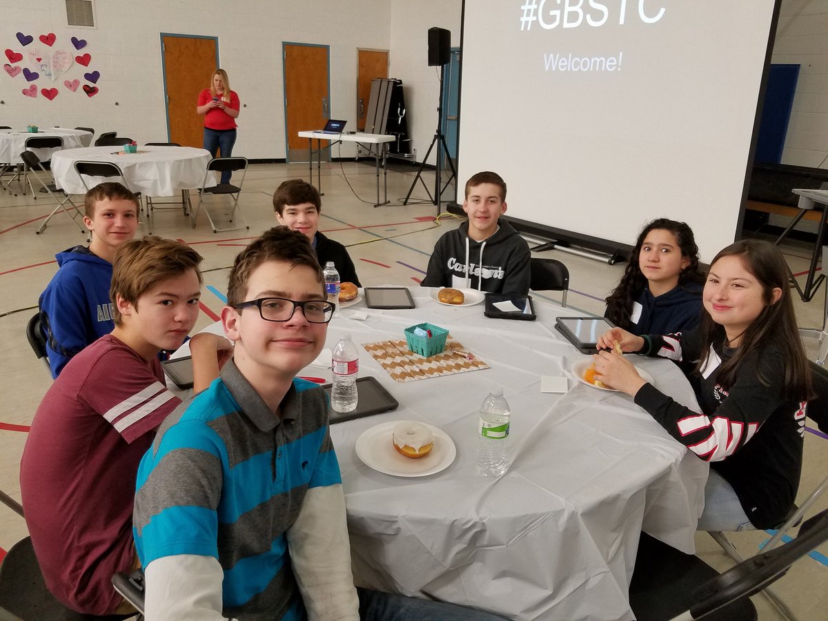 MsJsSOS's tweet photo. Ready to start the day learning about new technology! #GBSTC #BLMSBOBCATS #BLMSBIT https://t.co/vnFDGaYHc0