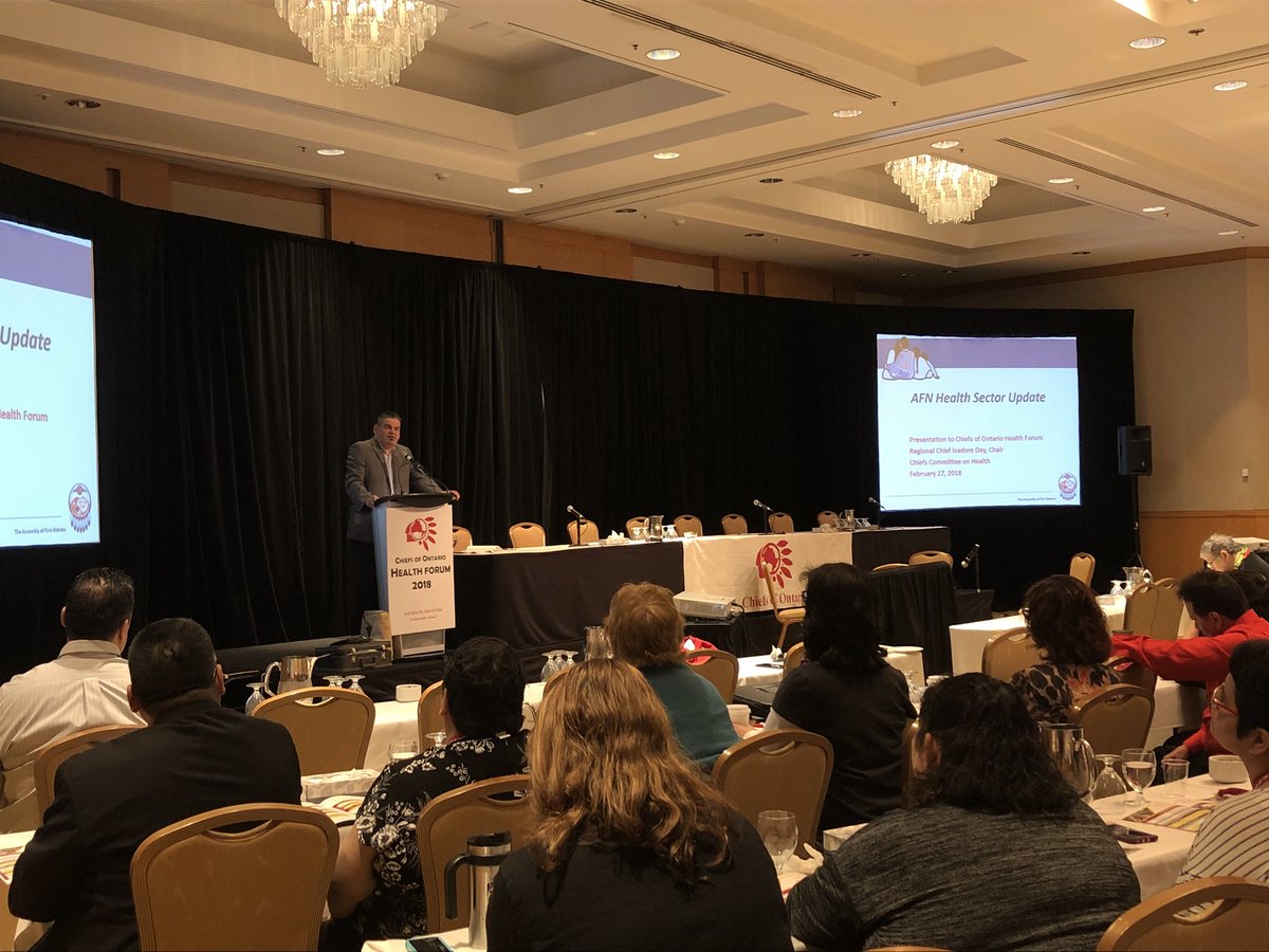 ChiefsofOntario's tweet photo. Ontario Regional @ChiefDay providing opening remarks at the @ChiefsofOntario 12th Annual Health Forum. #COOHealthForum https://t.co/w2uFnHHZxy