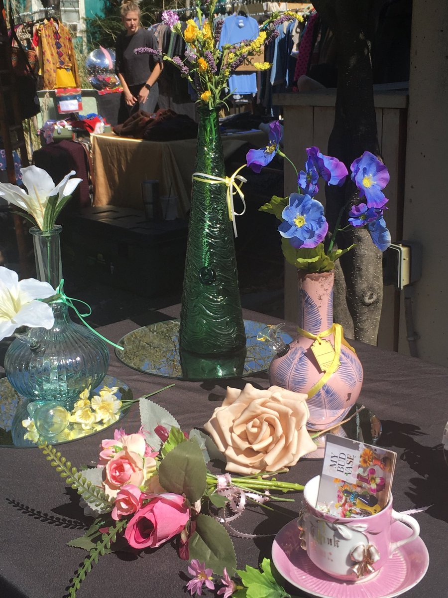 MyBudVase's tweet photo. Take a look at a these beautiful vases.....great for home decorating and one of the best smoking devices you’ll ever use.  They all come ‘highly’ recommended.  Find your perfect match on https://t.co/3kU6AVyCMn https://t.co/aNmQFlP5O7