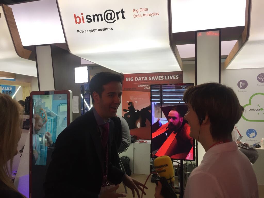 IsernAlbert's tweet photo. Are tou ready to challenge our #intelligentvideowall? From massive marketing to customized marketing #MWC18 #FaceRecognition #HappinessRecognition #PrescriptiveAnalytics #Artificial_Intelligence #retail #StreetMarketing #reMarketing #Marketing #TradeMarketing https://t.co/XHRp3OG6pp