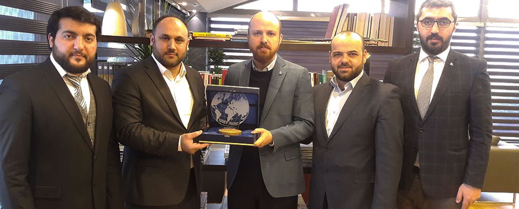 Dünya Etnospor Konfederasyonu Başkanı Necmettin Bilal Erdoğan Ziyaret Edildi <a href="/etnospor/">Etnospor</a>
Haber Detayı | goo.gl/VJzRka