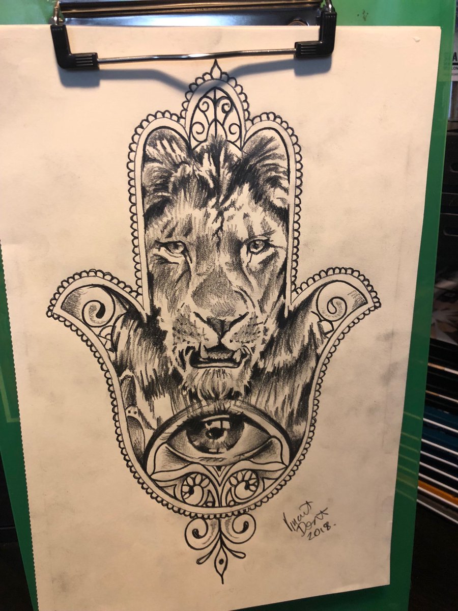 VincentDexter1's tweet photo. #artnights #artwork #portrait #sketch #manchesterartist #Topdrawerink #Dextertattoos #tattooartist #tattooart #tattooideas #ashtonunderlyne #manchesterstudio #manchester #inkedlife #inkedgirls #inkedmen #art #artist #studio #flash #tattoo #tattooedmen https://t.co/bawTDXZfH9