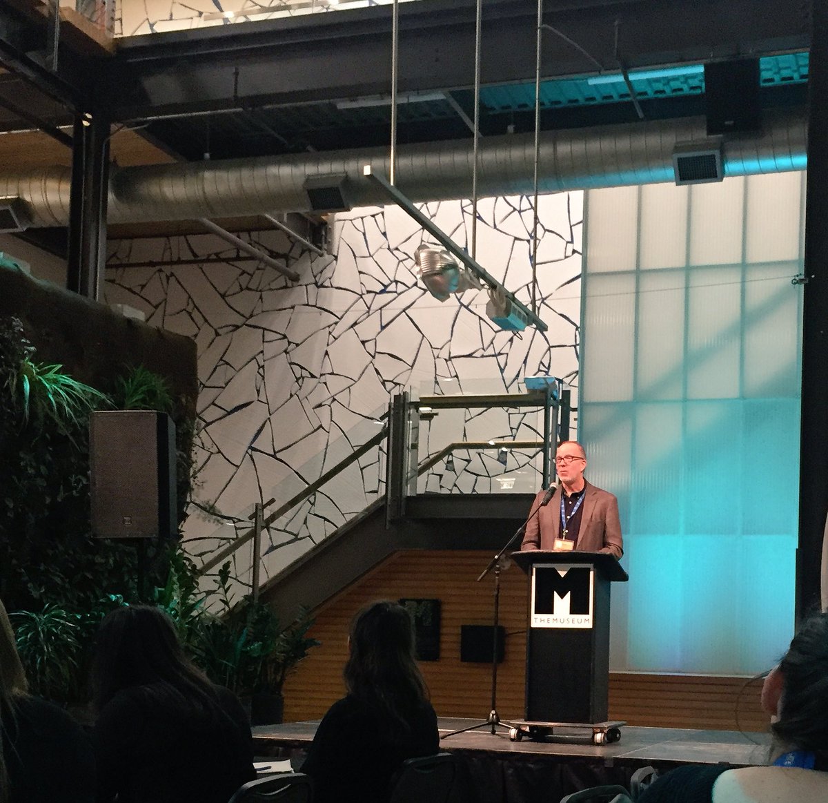 MuseumsCanada22's tweet photo. Personal Branding with @miketennant29! A fantastic way to kick off our sessions for the dayπ₯ #AltCon2018 https://t.co/nsSKD1VYW0