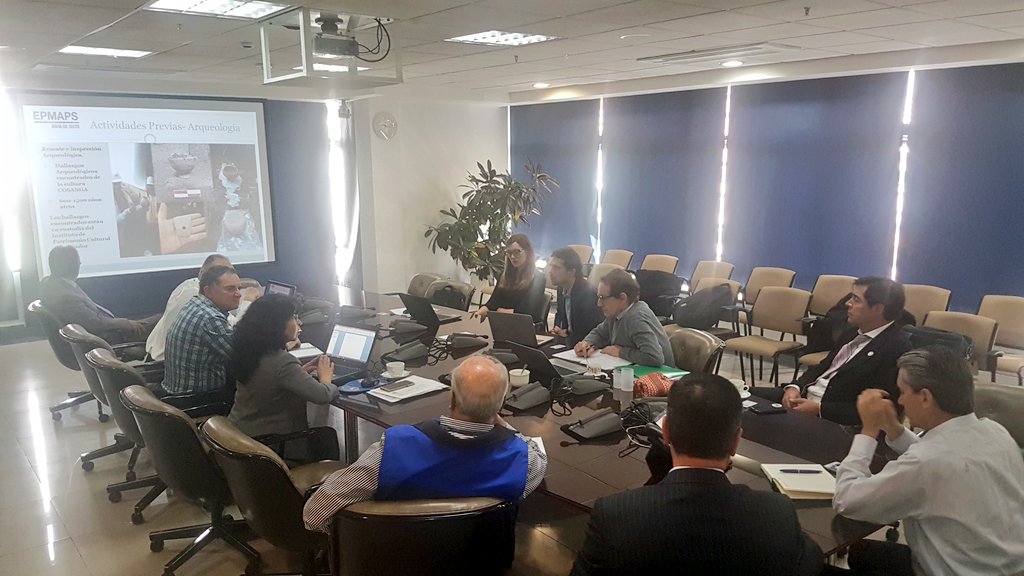 aguadequito's tweet photo. Hoy #AguaDeQuito presenta los avances de la construcción del #ProyectoChalpi en reunión de trabajo con los principales representantes de la @AFD_France en el #Ecuador https://t.co/UtLxIxrD3u
