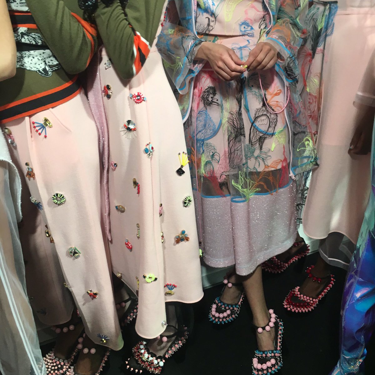 davidlongshaw's tweet photo. #details #backstage @londonfashionweek @longshawward @onofflondon #onoffpresents #longshawward #lfw #embroidery https://t.co/P3E29YTGmk