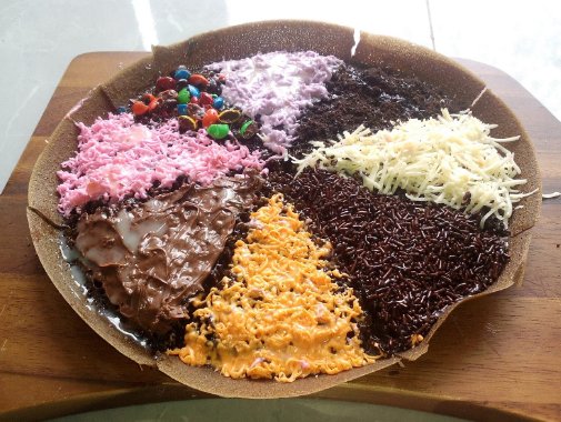 rapmafmums's tweet image. #Cullinary
Malem-malem enak ya kalau makan Martabak yang manisnya kayak si dia, tapi kamu tahu gak sih kalau martabak yang lagi hits ini punya nama asli Hok Lo Pan dari Bangka Belitung
-#KingAndQueen-