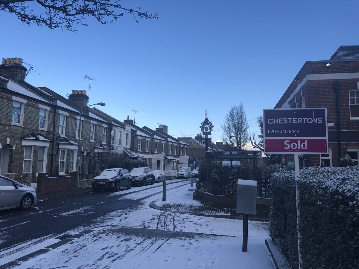 Blue skies and snow in Putney today #Snowmageddon #beastfromtheast