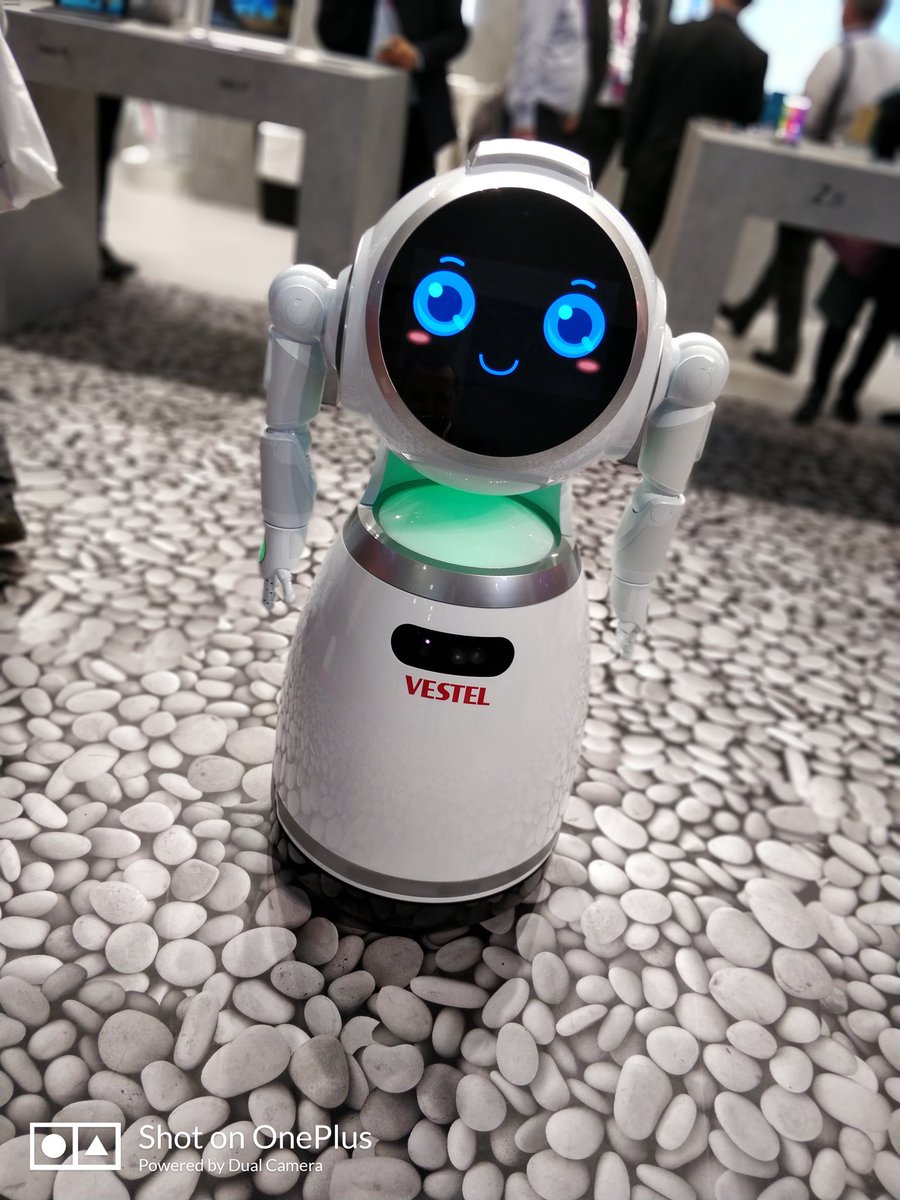 ParagonTesting's tweet photo. #mwc18 is full of friendly faces, none more so than this little guy at the @Vestel stand. #ShotOnOnePlus https://t.co/DqUW2LRXEu