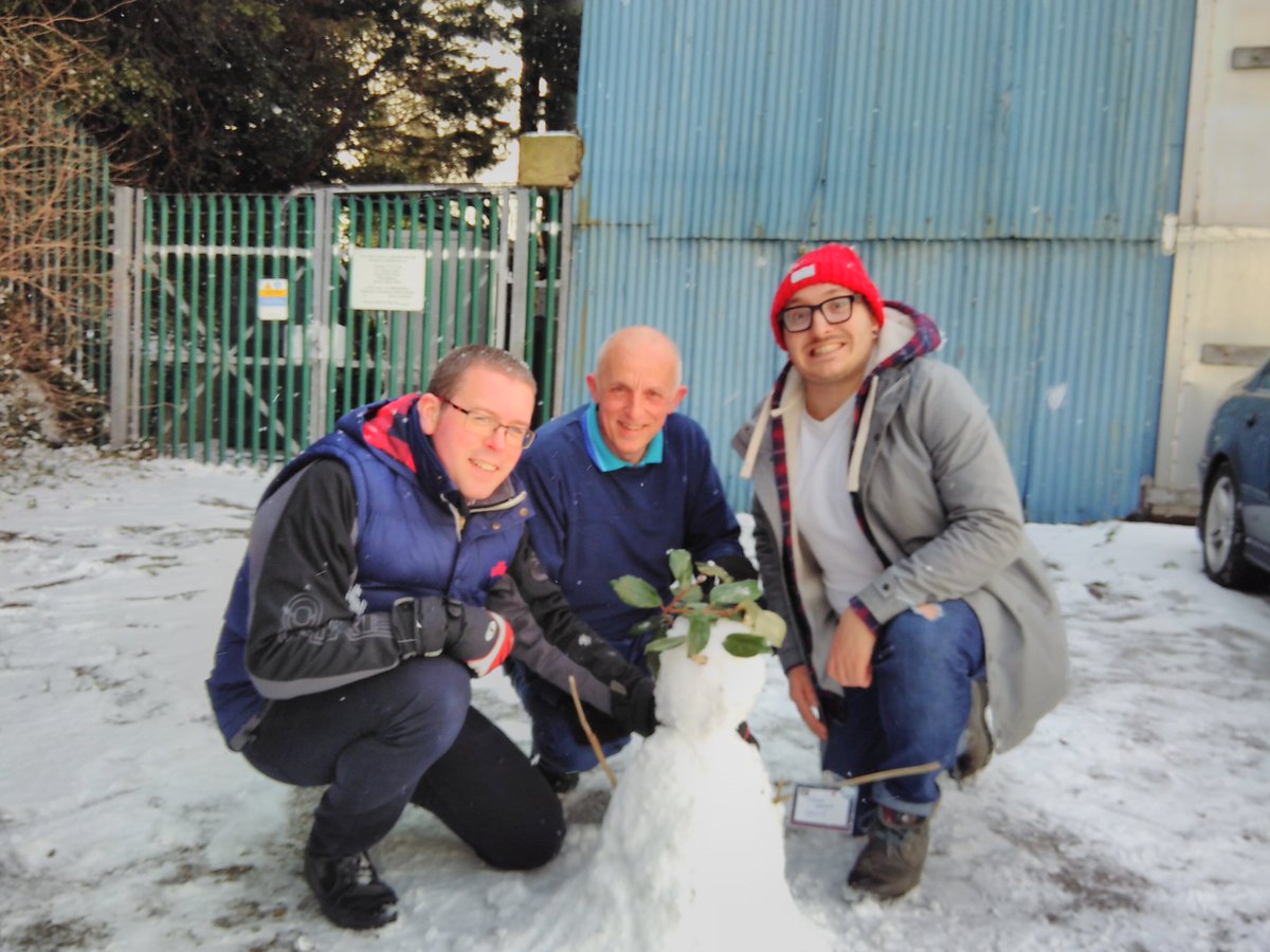 CPOresources's tweet image. And then a competition started! Here is Paul, Phill and Piero, and Christina and Pauline from the design and production studio in our Worthing office! #Snow #Worthing #FunWorkplace