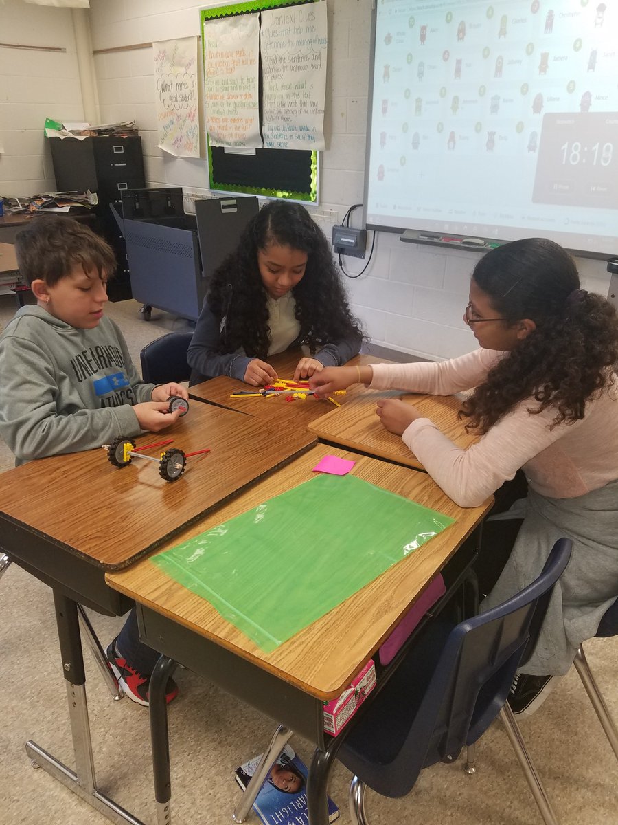 cdshafer15's tweet photo. Forces and Motion Exploration has begun. 
#studentcentered on 5.P.1
#Wedosciencewell
#TEAMBOLTON
@WSFCS_Science @hotpottsscience @SciCoachOv @PrincipalCJF @wsfcs @BoltonElemSch https://t.co/77TufpIAOu