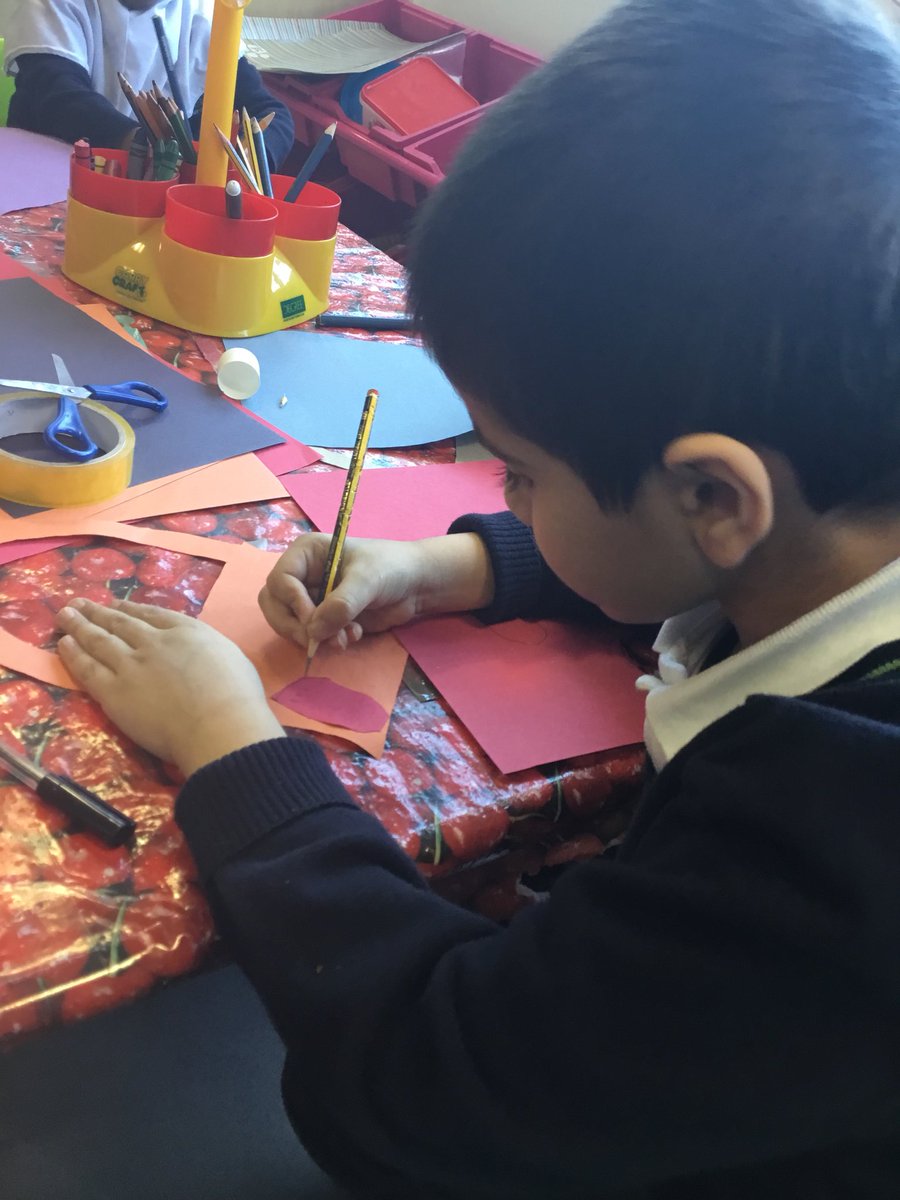 Being creative 🐝decorating our own baskets for red riding hood <a href="/s_mogradia/">Mrs_Mogradia 🌟</a> <a href="/sulayman_isa/">Sulayman</a> <a href="/OliveTreeBolton/">Olive Tree Primary</a> <a href="/AfifaPatel3/">Afifa Patel</a>