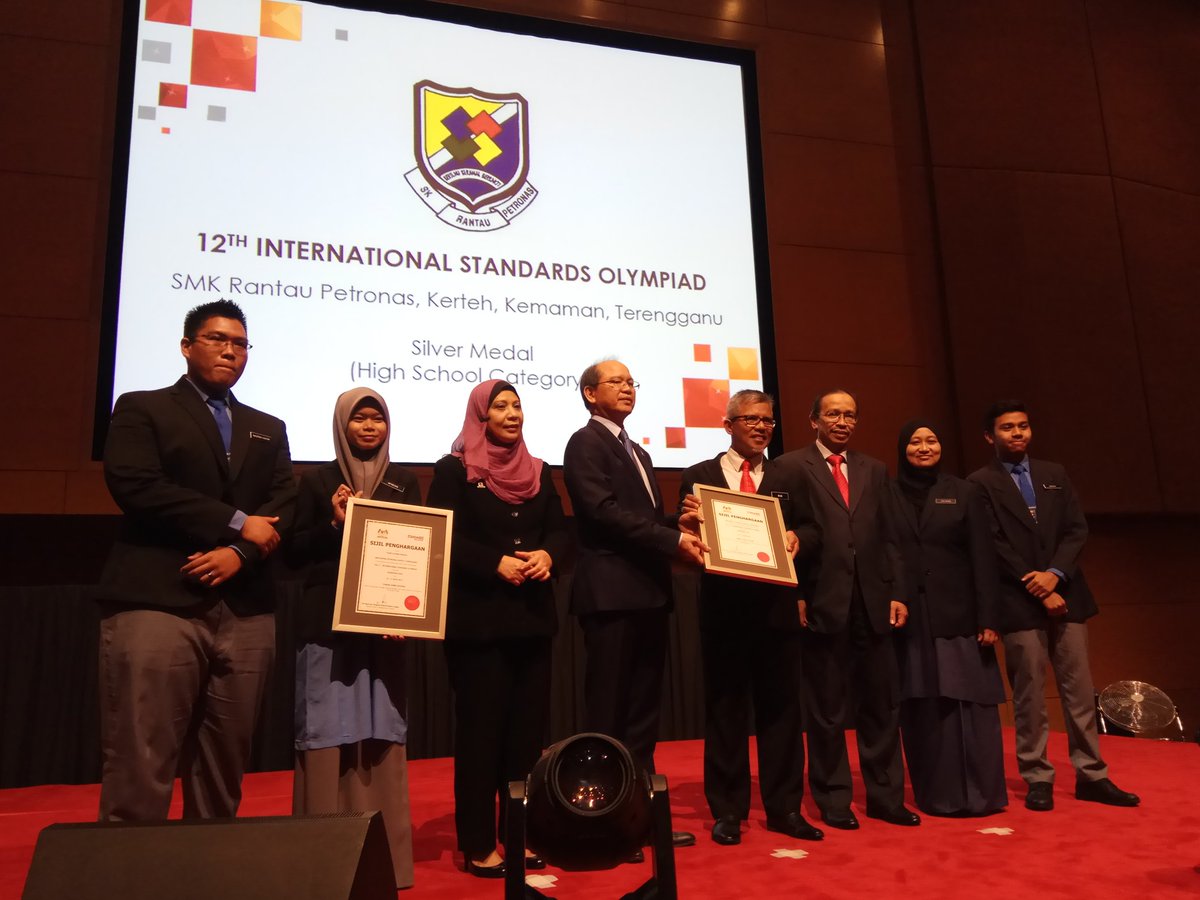 officialmosti's tweet photo. Appreciation to winners of The 12th International Standards Olympiad.
- SMK Rantau Petronas, Kerteh, Kemaman, Terengganu (Silver Medal, High School Category)
- SMK Taman Mutiara Rini 2, Johor Bahru (Bronze Medal, Middle School Category)
.
#NegarakuBerinovasi 
#MerakyatkanInovasi https://t.co/tRQiorxpLj