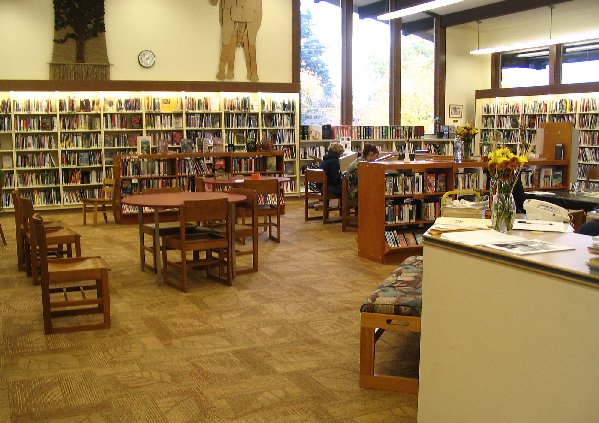 VTendring's tweet photo. March library volunteer opportunities in Clacton:
Library Events (also Walton) https://t.co/PjwtCVDLtv
Home Library Service https://t.co/199fBaCdST 
Baby and Toddler Rhymetimes https://t.co/Y9CtTwzrMi
Computer Skills Supporter https://t.co/tuGPlC45BS https://t.co/quyKVhlL6W