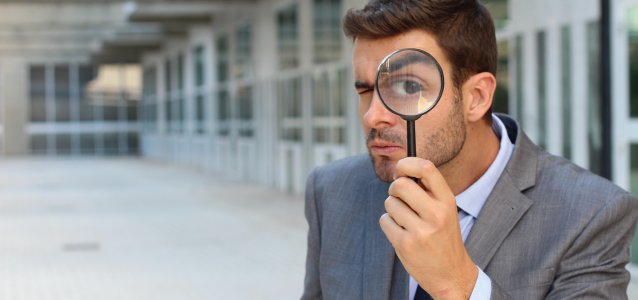 Put your physical #InformationSecurity knowledge to the test: Can you find the six #security flaws in this picture? gag.gl/JNzjIX @FollowContinuum