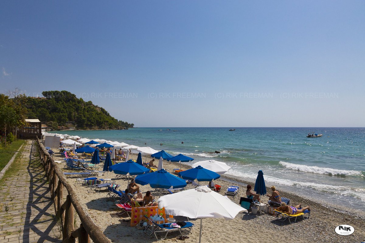 rickfr01's tweet photo. Time for a spot of lunch and to top up the tan at #Posidi, #Kassandra, #Halkidiki, #Greece Also a visit to the Temple Of Poseidon. 🇬🇷
@VisitHalkidiki @VisitGreecegr @GGWorld @AroundGreece @HalkidikiTravel @CanonUKandIE @manfrotto_uk #myhalkidiki #YourGreekMemories #travellers https://t.co/6S50O0qbJ6