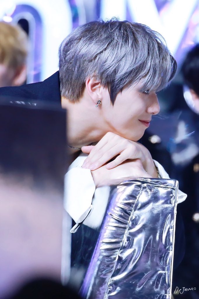 dannnxxx3's tweet photo. 180228 #오늘의녤시 또 지각생이 되어 뒤늦게 강다니엘위크 마감 나는 오늘도 생각한다 우리가 서로를 생각할 때는 고마움과 사랑스러움 그 외에 다른 감정은 아무 것도 들지 않았음 좋겠다고.. 널 사랑하고 너에게 사랑받는 그런 팬이 되고싶다 
#KangDanielWeekProject #KangDanielWeek #WeAreOne https://t.co/15gfdueOo0