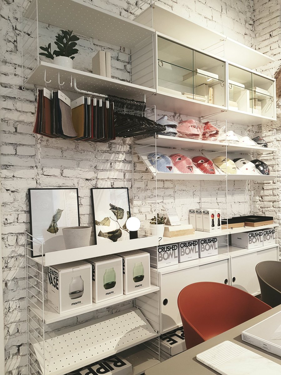 ACasadiRo's tweet photo. Nuovo post: 7 indirizzi per #designshopping a #Milano 
https://t.co/nlJIW3YTix @stringfurniture #igmilano #shelves #nordicdesign https://t.co/YMsA76cHiH