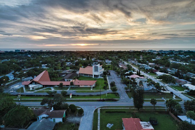 AbbottAerial's tweet photo. @CTKLM I took some aerial photos of your church while I was down there on vacation. They're yours if you want them. https://t.co/utACiwFYoh