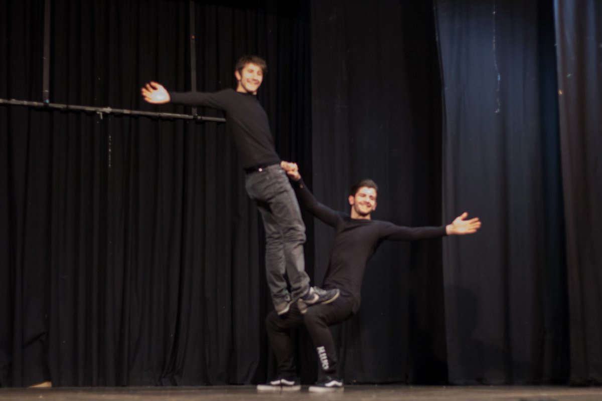 CommediaArteST's tweet photo. Foto dalla conclusione dello stage di Febbraio 2018! https://t.co/cjZhNJA6oq