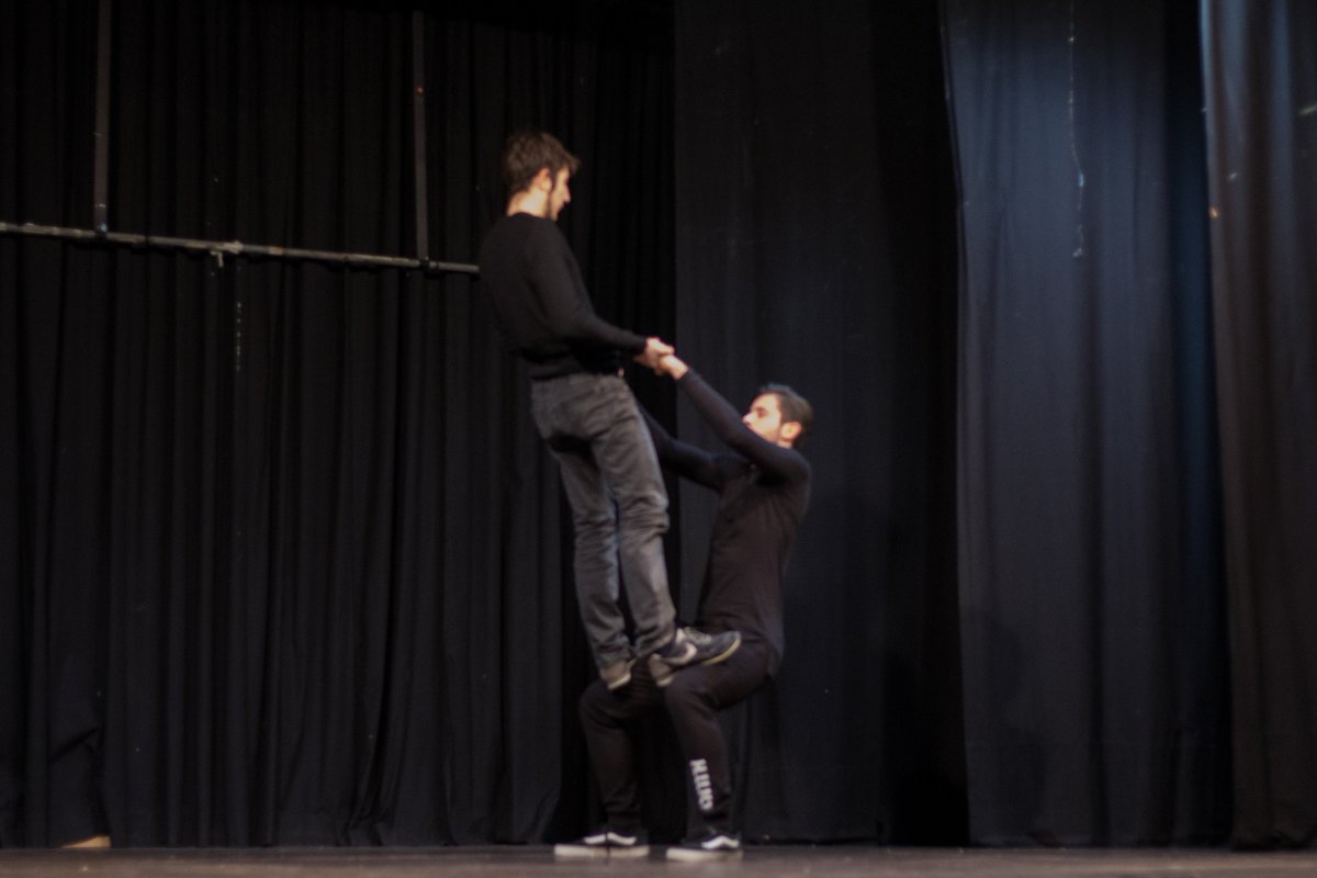 CommediaArteST's tweet photo. Foto dalla conclusione dello stage di Febbraio 2018! https://t.co/cjZhNJA6oq