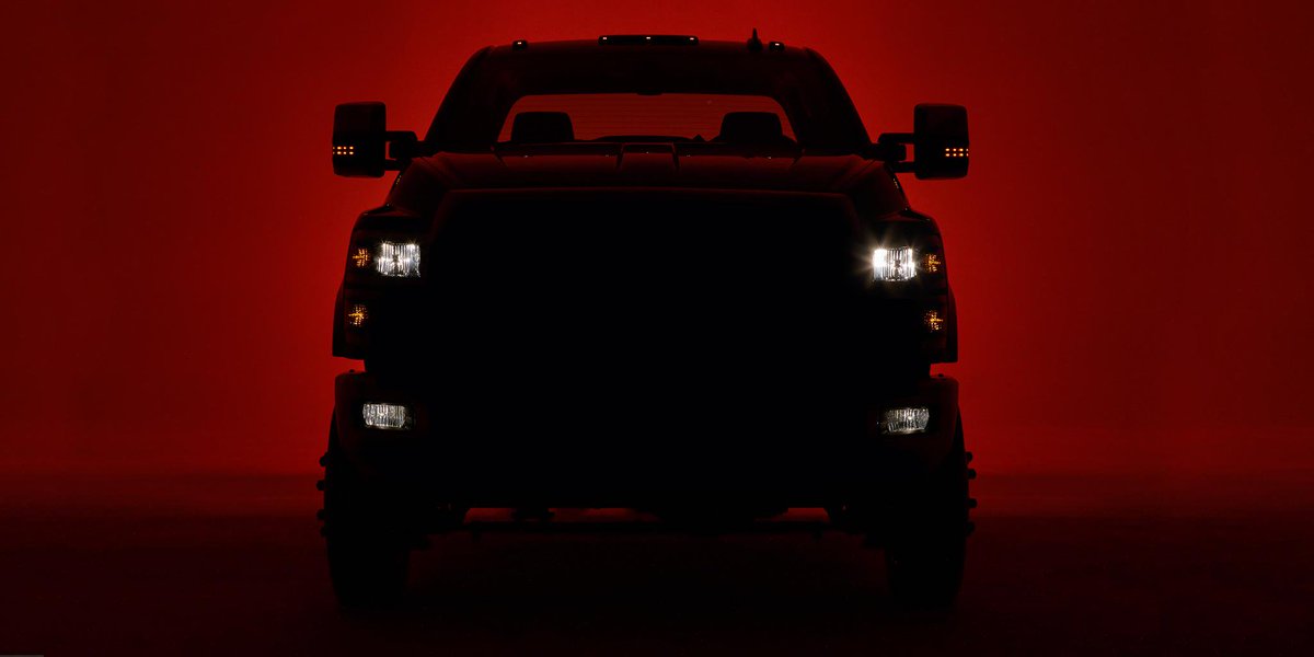 ChevyTrucks's tweet photo. A new level of heavy duty is coming March 7 for those whose work requires strength, everyday. #SilveradoHD https://t.co/FIRVP5wHoQ
