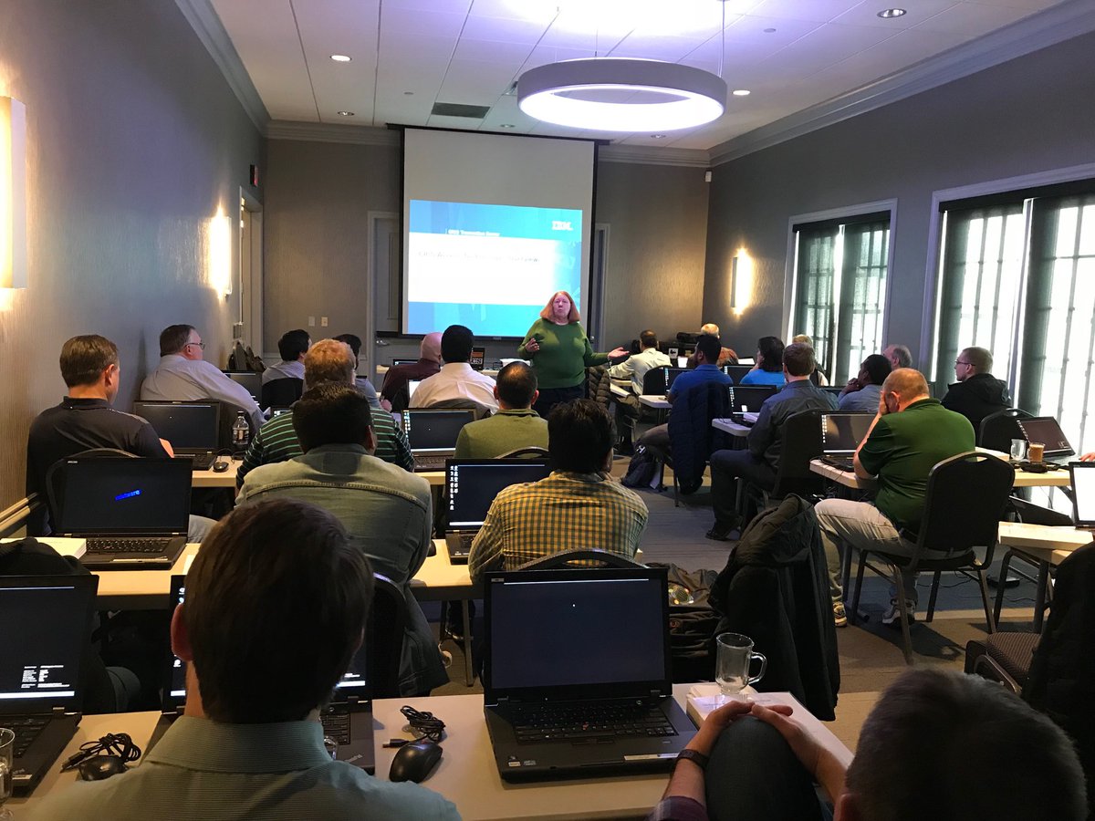 msbluepeach's tweet photo. Full house @ CICS Widfire workshop in Omaha. This premier app server can run 9 prog languages and counting. #IBMZ #longliveZ https://t.co/4r9otnjcR7