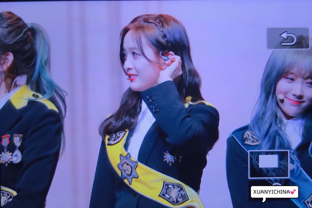 XUANYICHINA_'s tweet photo. 180227 쇼케이스 프리뷰 preview
#선의 #WJSN #XUANYI
💕@WJSN_Cosmic https://t.co/hpCzwatkL8