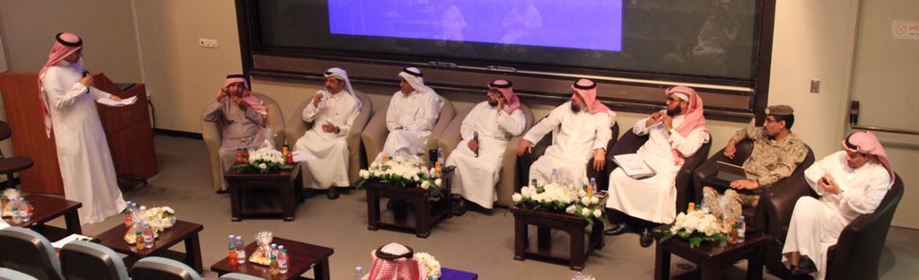 2️⃣ بعض وكلاء الأدوية الأساسية الفريدة لايدخلون بالمناقصات حتى لايتواجد الدواء في القطاعات الصحية ثم تزداد المطالبات ويتم شراءه منهم بالشراء المباشر بسعر عال،أقترحت حرمان من لايدخل المناقصة من الوكالة وكل المميزات فهذا فساد وأيضا يحتاج رتز ربع نجمة
bit.ly/2ot3Qoi