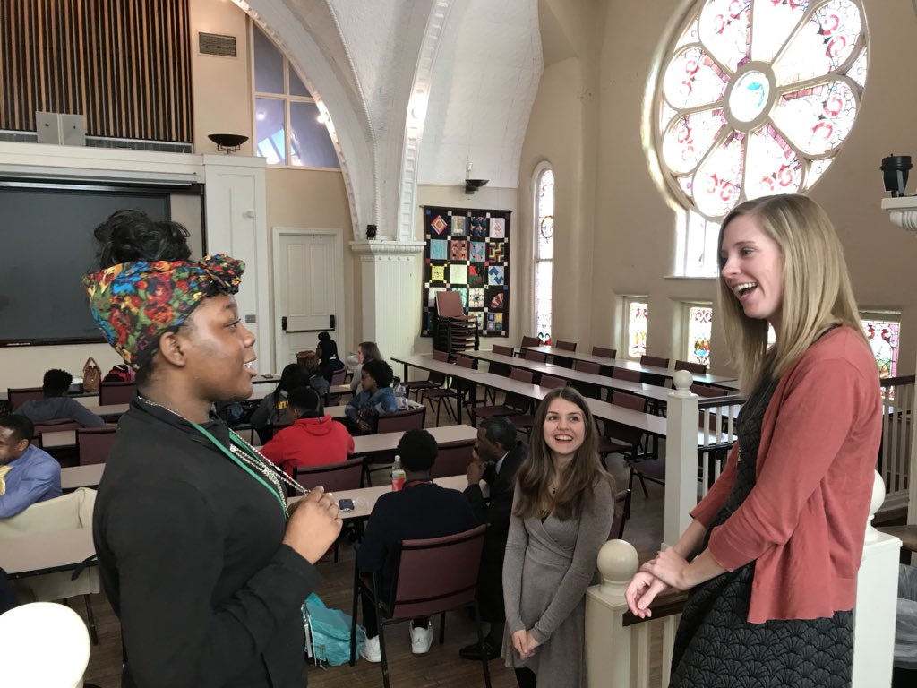 drmysavage's tweet photo. Students from #JacksonOlinHighSchool participating in workplace mentoring at #UAB Marshe Pyant and Zekorri Williams and others @BhamCitySchools @GEARUPBham Thanks to our partners from @BBBSBHM Our students are leading and sharing their talents today. #GEARUPWORKS https://t.co/nrBM5j4hud
