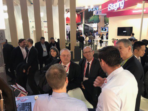CCIcotedazur's tweet photo. [ Mobile World Congress ]La délégation #CCI06 à la rencontre des entreprises azuréennes
@iQsim #Smartcom @monumentracker @Qwant_FR @mobibase . Une dynamique locale accompagnée par le @Pole_SCS sur le pavillon @regionpaca 

#WMC18 #numerique #innovation https://t.co/pEf0ybTTvY