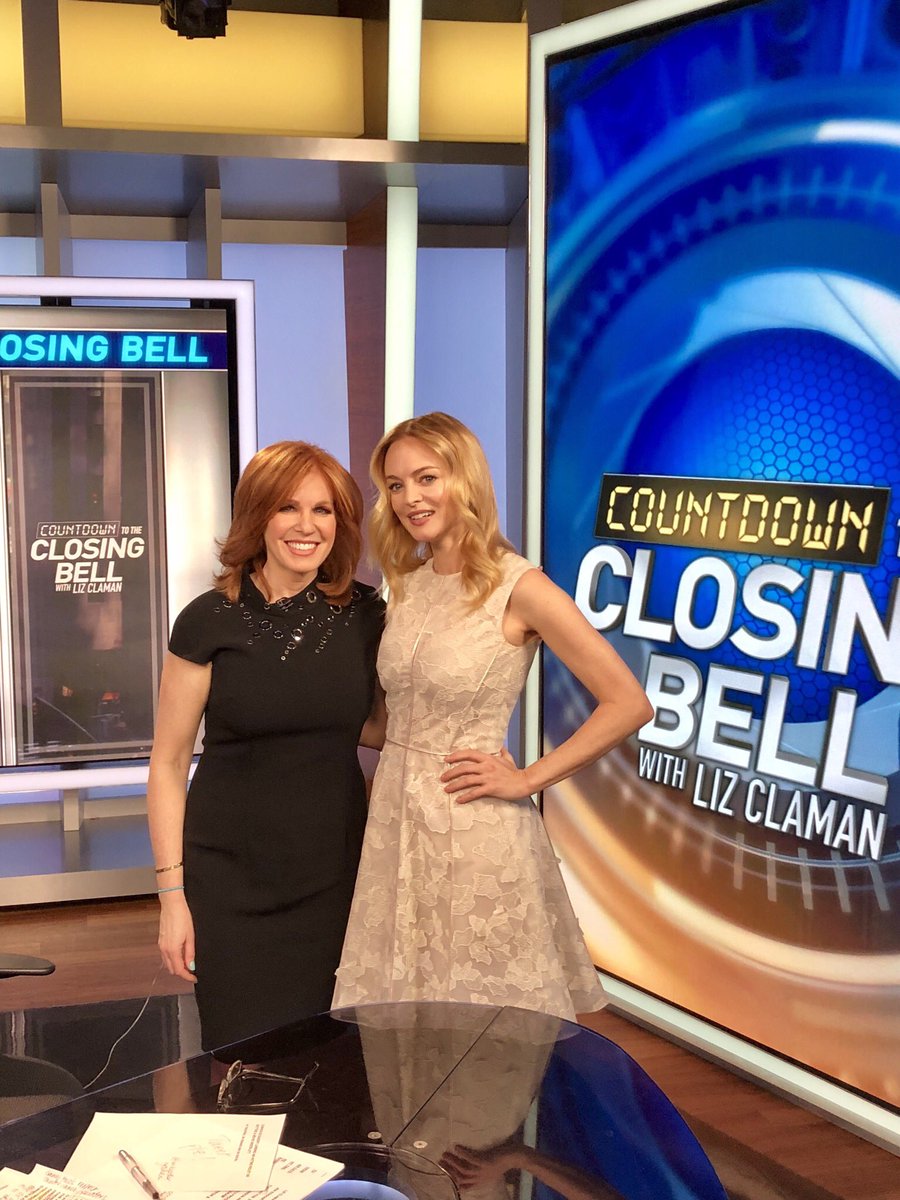 LizClaman's tweet image. Insta-Graham! Whip-smart, persistent #ImHeatherGraham in studio 3pET How she fought the sexist Hollywood machine 2get #HalfMagic movie made
