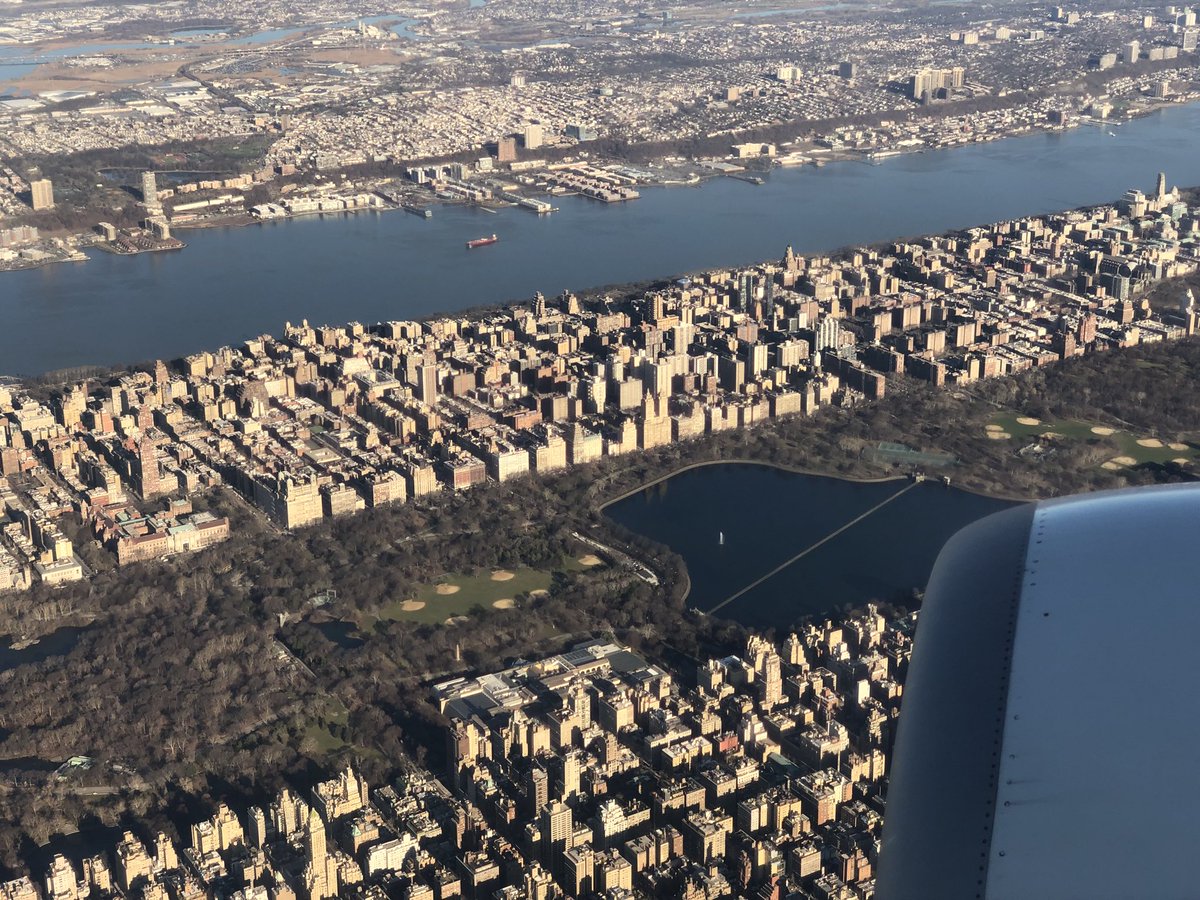 J_Skilling's tweet photo. I could work all day from the @Delta #Skyclubs. Unlimited #coffee and a great environment. https://t.co/El7JLLPbGX