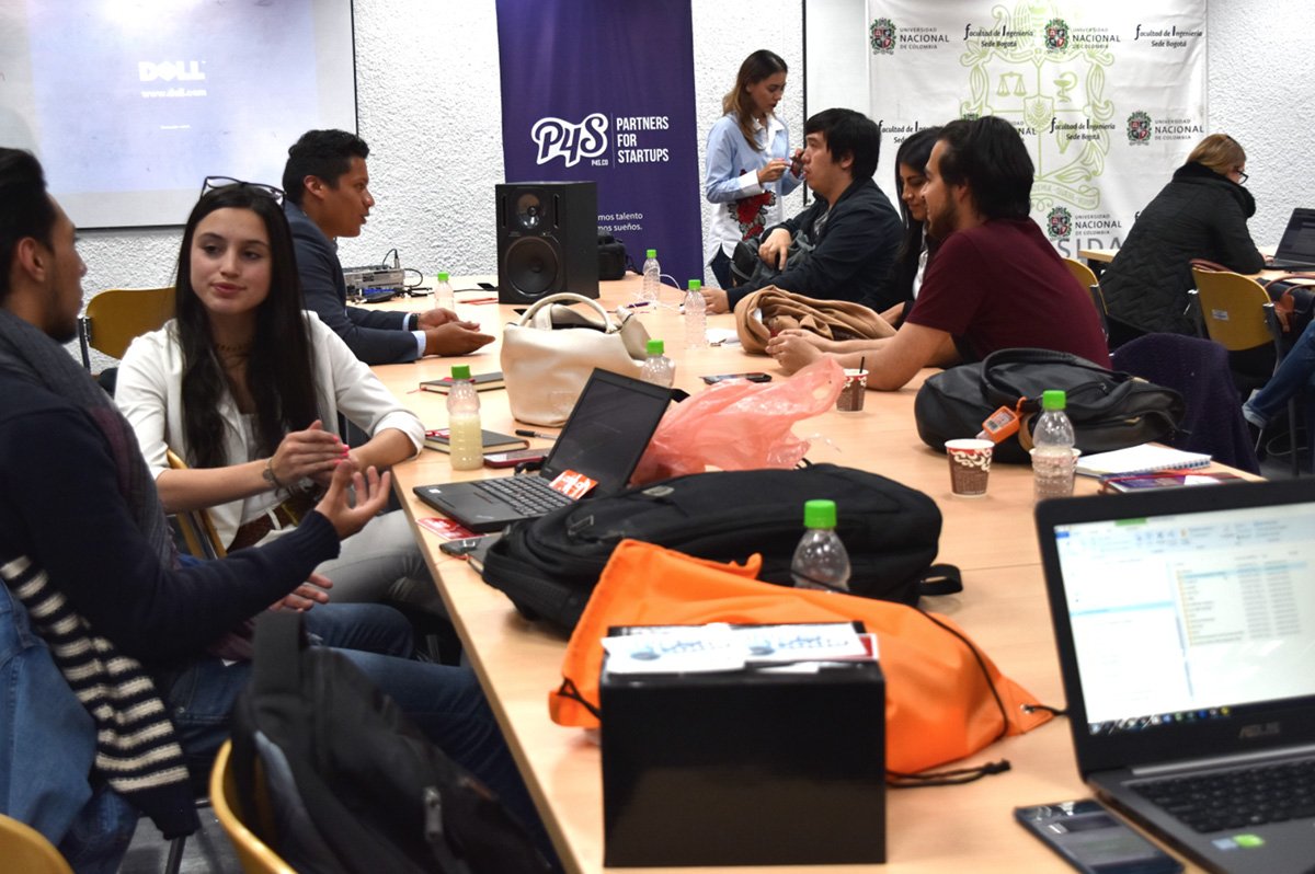 UNAL_innova's tweet photo. #InnovaciónUN Academia debe promover emprendimiento digital
https://t.co/2LVYEgQPd5
#PowerPushOracle #InnovationInAction #p4sCo @p4sco @VRI_UN @Extension_UN @IngenieriaUNBog @DIEB_UN @UNEmprender #Unal https://t.co/uhOfNqUwXA