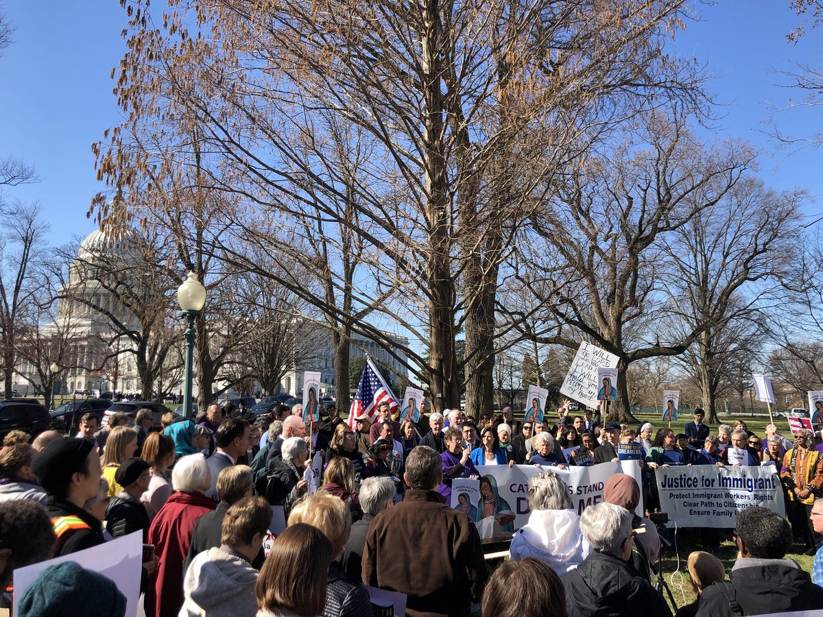 CWS_global's tweet photo. Catholic action happening now to support #DreamActNow #DreamAct #CleanDream NO MORE FAMILY SEPARATION @SistersofMercy @franciscannet @ColumbanCenter @FPLaction @PICOnetwork @NETWORKLobby @DHSgov @ICEgov @realDonaldTrump @SpeakerRyan @SenateMajLdr https://t.co/U1eyibKTLM