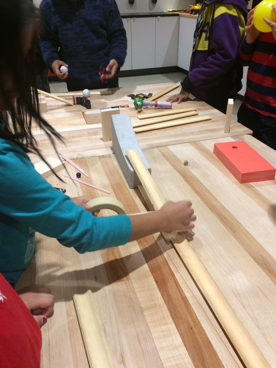 StAnthonyOCSB's tweet image. Design challenge is on! Great future engineers! #ocsb