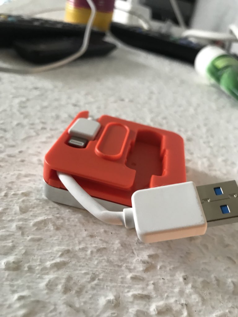 dertobe_'s tweet photo. Yay. Finally received my #ksave by @PKparispress. Backed it via @Indiegogo 3 years ago. And it looks like a pretty cheap piece of plastic. :-( The cables will be broken at The end of Summer i guess. https://t.co/PUjiGbIYUo