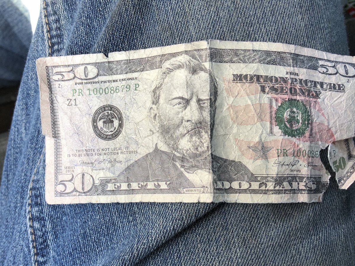 NathanialBrown's tweet photo. Please read and retweet so nobody else gets scammed. https://t.co/g1oOwRE4da