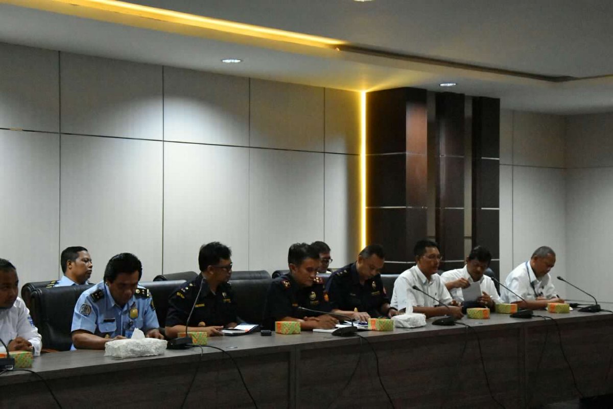 MXGP Digeser Bulan Juli untuk Menghindari Musim Hujan, Kaata Jeffrey Itu Permintaan Pak Gubernur 

infogubernur.babelprov.go.id/content/mxgp-d…

-TKG