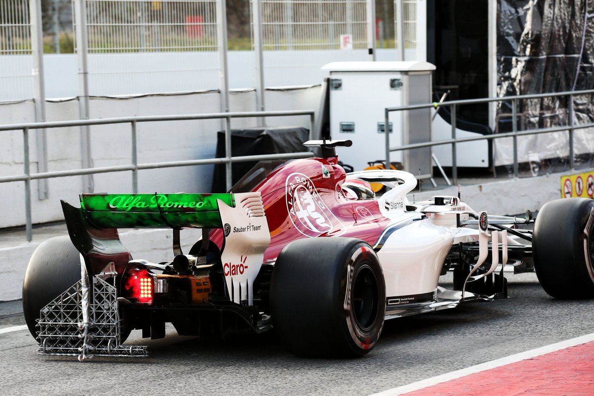 Italiaracing's tweet photo. Debutto ufficiale di @Charles_Leclerc @SauberF1Team #F1Testing #Photo4 https://t.co/4QzEE81M2R