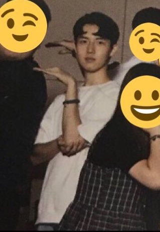 Yours_highness's tweet photo. คุณองไม่ใช่คนแรกที่ทำผมทรงคอมม่าป่ะ ... นี่ยิ่งกว่าคอมม่า https://t.co/pkjOVmKGqa