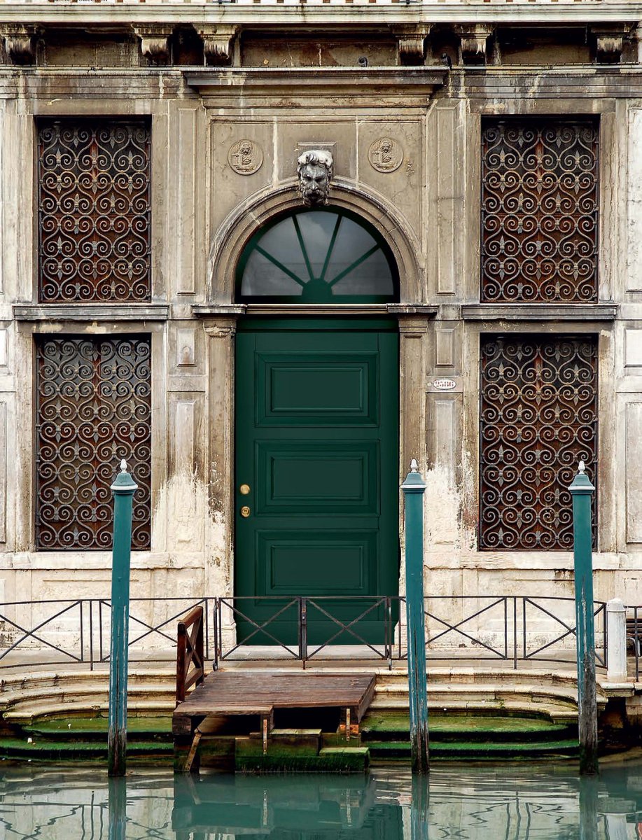 One of our favourites: a beautiful time-worn building in the heart of Venice that just happens to be all dressed up with one of our traditionally-styled security doors. 
#securitydoors #doorcouture r #securitydoor #evolution #Venice #architecture #design #buildingenvelope