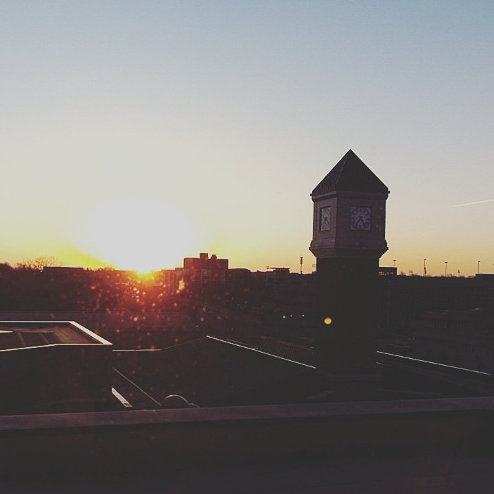 ssmjentertain's tweet photo. Do it for the sun rise!
#sun #sunrise #spring #photography https://t.co/KpMSNS9HGb