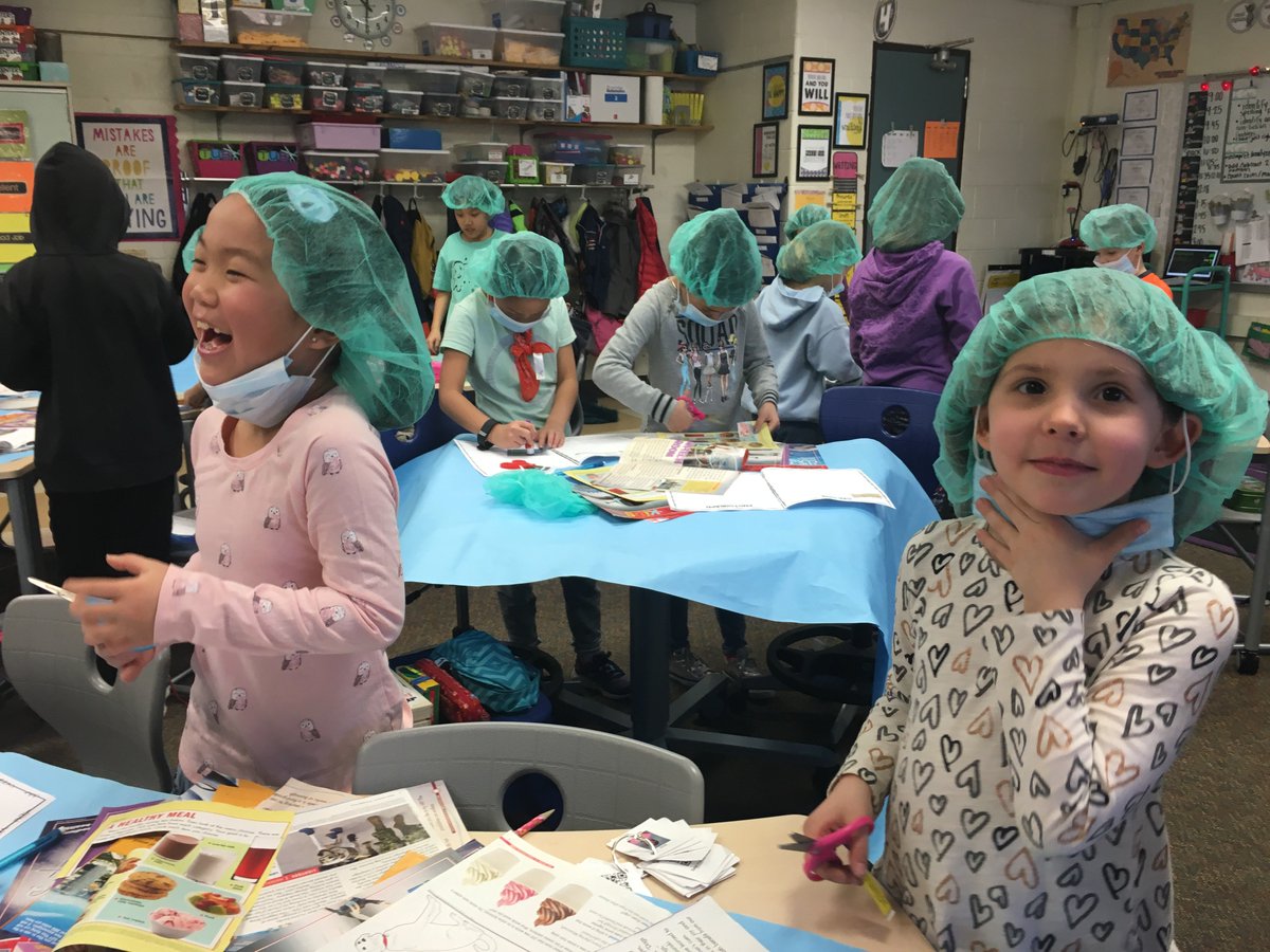 mrshahnk's tweet photo. We were text feature surgeons today! I think our “patients” survived. #nonfiction #textfeatures @a2Thurston @A2schools https://t.co/kjPTWCajDz