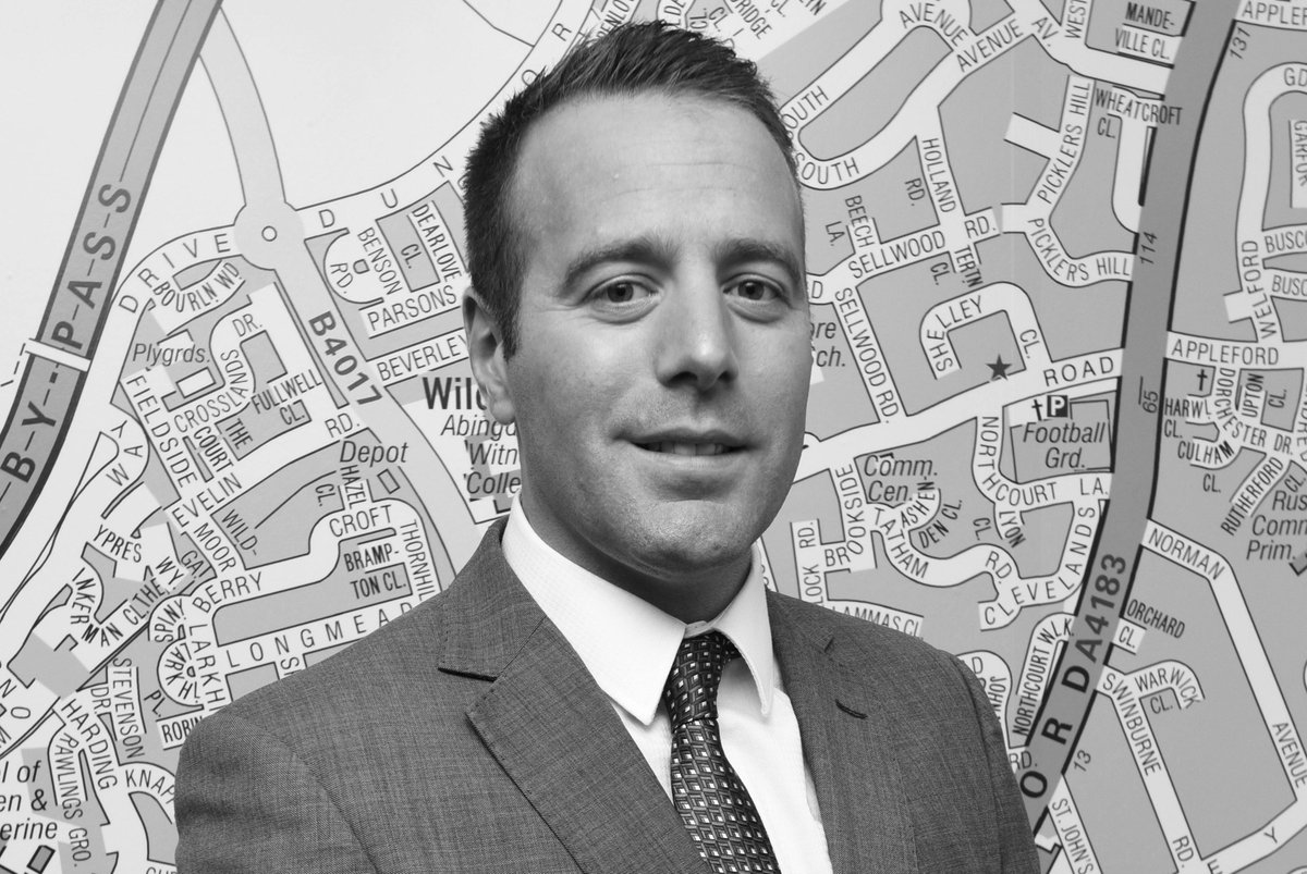 Simpsonsprop's tweet photo. Thinking of investing in a property manager to help you run your buy-to-lets? Our Lettings Director, Joe, has compiled the top 10 questions you should definitely be asking your prospective lettings managers. https://t.co/BLAHPDGgbz #Property #Landlords #BuyToLet #LettingsDirector https://t.co/Wfryq0PyfQ